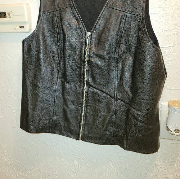 Leather vest - Picture 3 of 4
